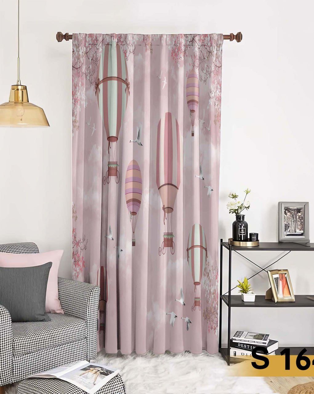 ستارة أطفال بتصميم المناطيد الوردية في السماء – موديل S1651